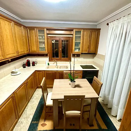 Panayia's In Countryside Vrástama
